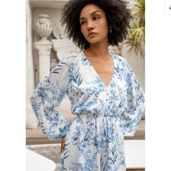 Yumi Kim Blue and White Floral Romper - Picture 1 of 4
